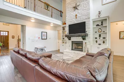 2857 Greenridge Drive, Burleson, TX 76028 - Photo 9