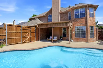 1113 Hunters Creek Drive, Carrollton, TX 75007 - Photo 3