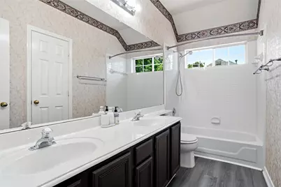 1113 Hunters Creek Drive, Carrollton, TX 75007 - Photo 33
