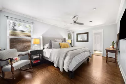 10405 Lake Gardens Drive, Dallas, TX 75218 - Photo 19