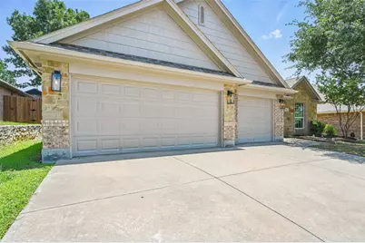 931 White Marlin Drive, Burleson, TX 76028 - Photo 3