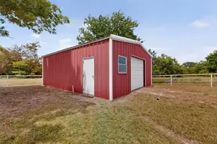 1391 Fm 3427, Greenville, TX 75401 - Photo 31