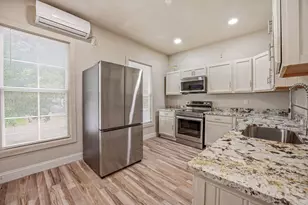314 N Harding St, Fort Worth, TX 76102 - Photo 13
