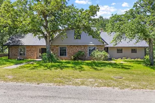 612 Doaks Dr, Runaway Bay, TX 76426 - Photo 1
