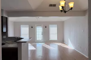 918 Gwinnett Cir, Arlington, TX 76017 - Photo 3