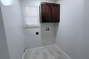 918 Gwinnett Cir, Arlington, TX 76017 - Photo 11
