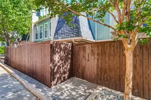 2725 Hood St, Dallas, TX 75219 - Photo 11