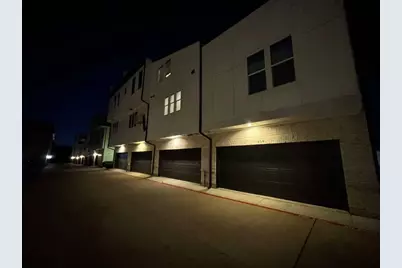7333 Valley View Lane #404, Dallas, TX 75240 - Photo 11