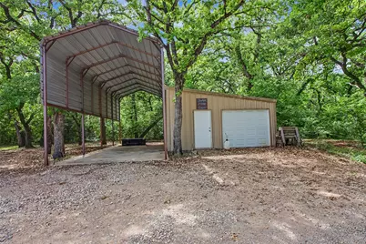 1984 Sunflower Road, Paradise, TX 76073 - Photo 7