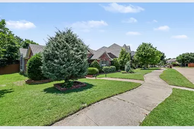 9895 Carriage Hill Lane, Frisco, TX 75035 - Photo 3