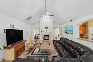 9895 Carriage Hill Ln, Frisco, TX 75035 - Photo 13