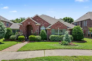 9895 Carriage Hill Ln, Frisco, TX 75035 - Photo 1