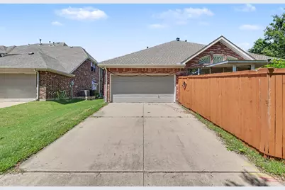 9895 Carriage Hill Lane, Frisco, TX 75035 - Photo 37