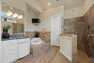 2705 Harborside Dr, Granbury, TX 76048 - Photo 17