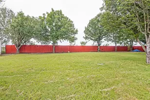 3323 Dasher St, Lancaster, TX 75146 - Photo 35