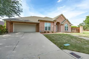 3529 Stone Creek Ln S, Fort Worth, TX 76137 - Photo 3