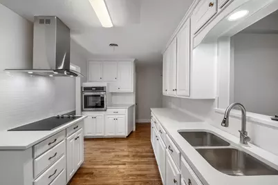 11016 Lippitt Avenue, Dallas, TX 75218 - Photo 15