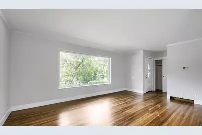 11016 Lippitt Avenue, Dallas, TX 75218 - Photo 5