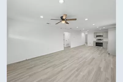 919 Arkansas River Drive, Granbury, TX 76048 - Photo 11
