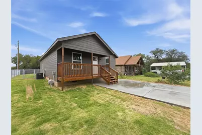 919 Arkansas River Drive, Granbury, TX 76048 - Photo 3