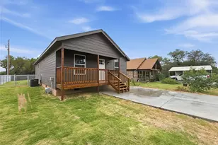 919 Arkansas River Dr, Granbury, TX 76048 - Photo 3