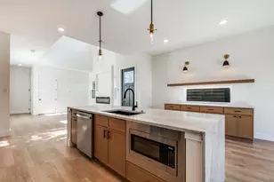 2422 Jeffries St, Dallas, TX 75215 - Photo 15