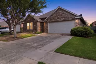 924 Bowie Dr, Lavon, TX 75166 - Photo 1