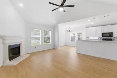 924 Bowie Drive, Lavon, TX 75166 - Photo 5