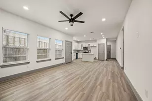 830 E Powell Ave, Fort Worth, TX 76104 - Photo 7