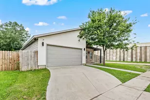 830 E Powell Ave, Fort Worth, TX 76104 - Photo 3