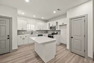 830 E Powell Ave, Fort Worth, TX 76104 - Photo 9