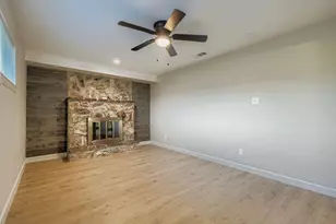 110 W Marguerita Dr, Garland, TX 75040 - Photo 9