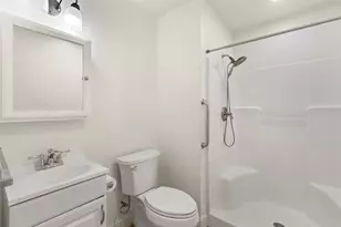 11292 Berkeley Hall Ln, Frisco, TX 75033 - Photo 13