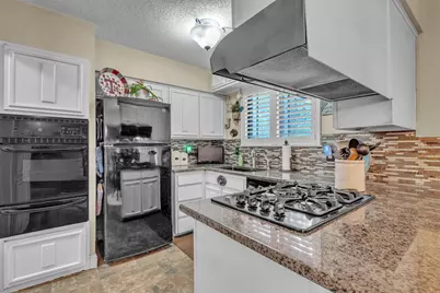 2908 Nancy Circle, Arlington, TX 76013 - Photo 11