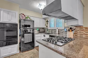 2908 Nancy Cir, Arlington, TX 76013 - Photo 11