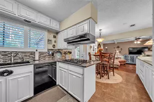2908 Nancy Cir, Arlington, TX 76013 - Photo 13