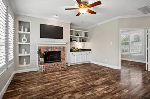 821 Palm Desert Dr, Garland, TX 75044 - Photo 7