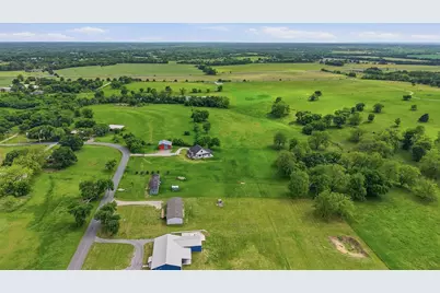 587 Kentucky Town Road, Whitewright, TX 75491 - Photo 35