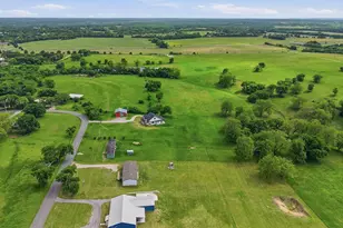 587 Kentucky Town Rd, Whitewright, TX 75491 - Photo 35