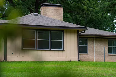 302 An County Road 3914, Palestine, TX 75801 - Photo 9
