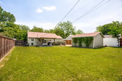 845 Springbrook Drive, Fort Worth, TX 76107 - Photo 23