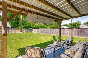 845 Springbrook Dr, Fort Worth, TX 76107 - Photo 19