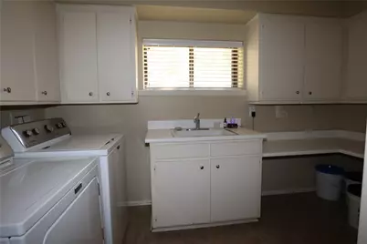 5421 Benbridge Drive, Fort Worth, TX 76107 - Photo 39