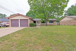 2605 Hollywood Dr, Arlington, TX 76013 - Photo 3