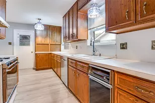 2605 Hollywood Dr, Arlington, TX 76013 - Photo 11