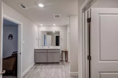 1221 Rolling Meadows Drive, Cedar Hill, TX 75104 - Photo 17
