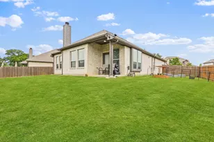 1620 Glade Meadows Dr, Burleson, TX 76058 - Photo 25