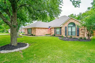 8902 Pleasant Hill Dr, Granbury, TX 76049 - Photo 1
