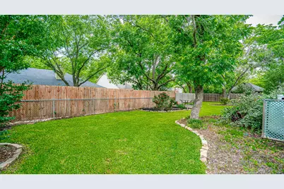 8902 Pleasant Hill Drive, Granbury, TX 76049 - Photo 15
