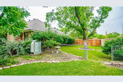8902 Pleasant Hill Drive, Granbury, TX 76049 - Photo 13